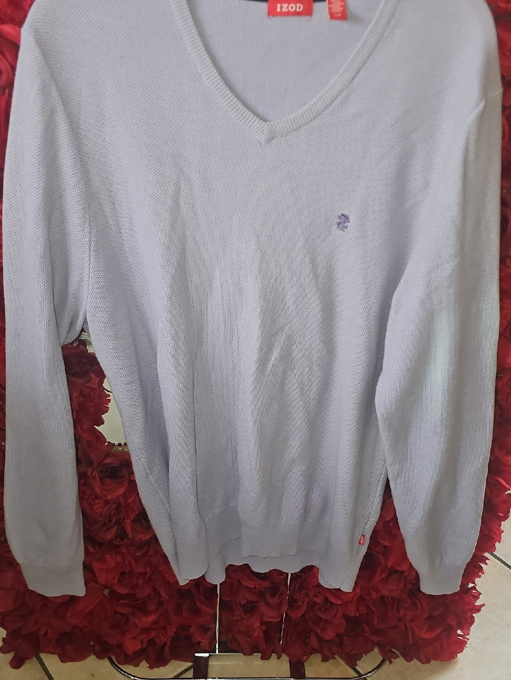 Izod Men's V-Neck Sweater in Light Lavender (Some Sun Damage On Sleeve) Sz Large